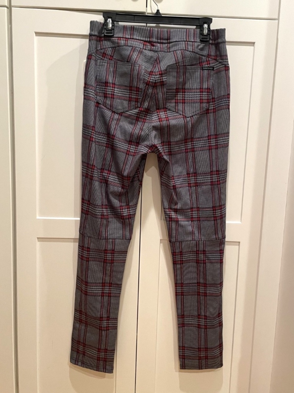 NWT Sanctuary Red and Gray Plaid Ponte Legging Straight Leg Pants - Picture 2 of 6
